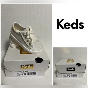 🆕KEDS - INFANT GIRLS 4 - NWT - CREAM WHITE SPARKLE KICKSTART SHOES